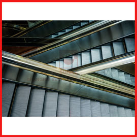 Ascenseur à grande vitesse extérieur / intérieur Type d'escalier mécanique pour grands passagers 0,5 m / s