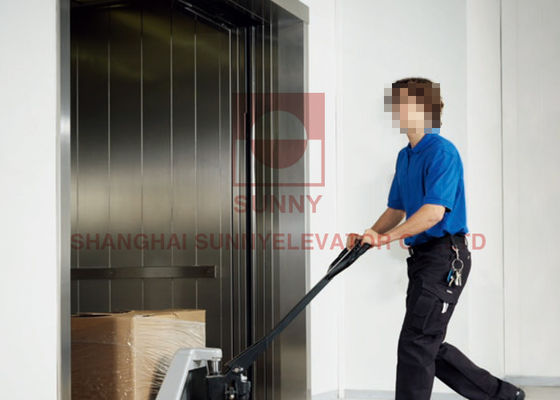 Charge 1000 - 5000kg ascenseur d'ascenseur de fret d'entrepôt des frais généraux 4500mm